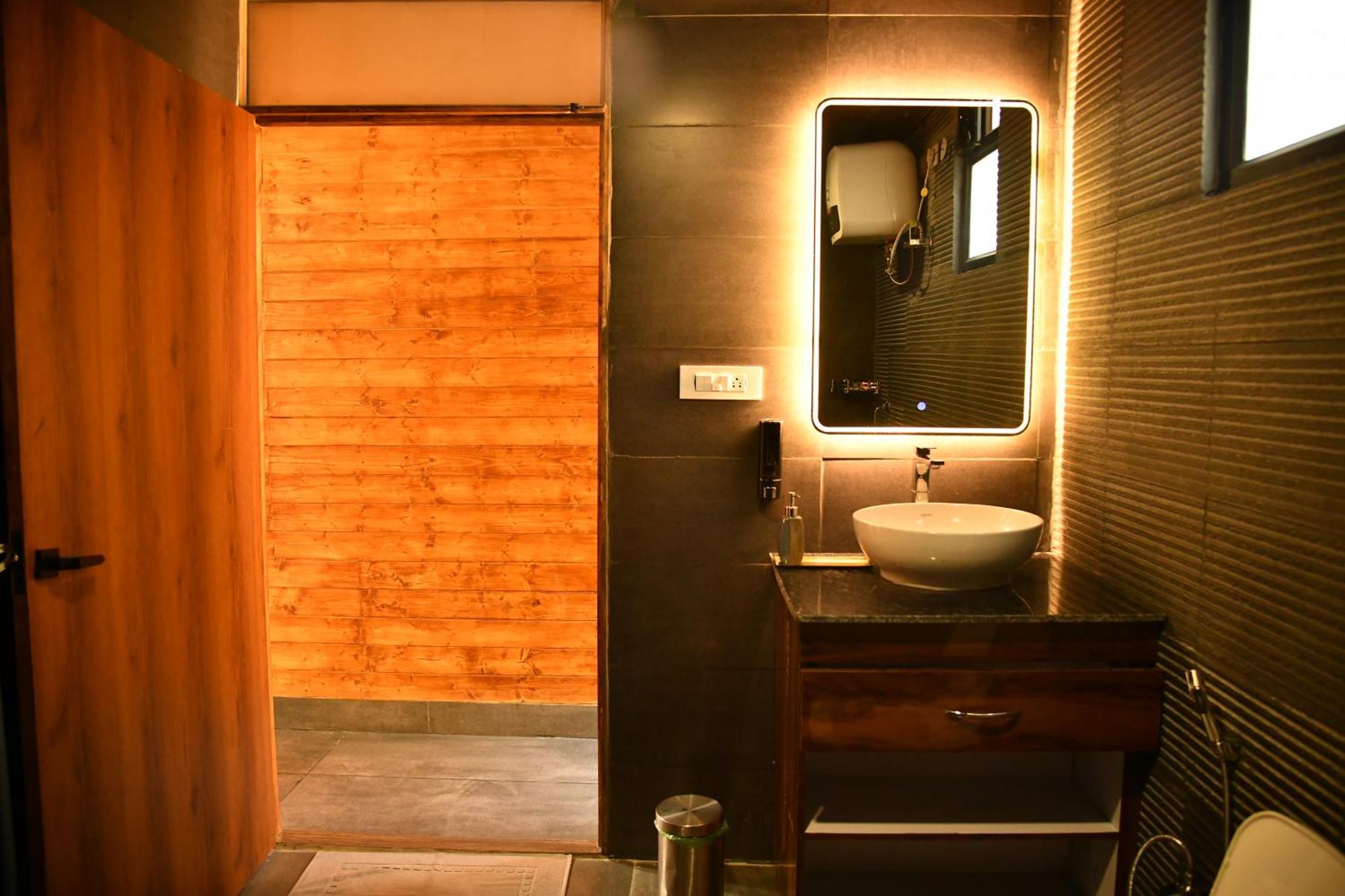 Montane Chalet , Sethan Manali  Luaran gambar