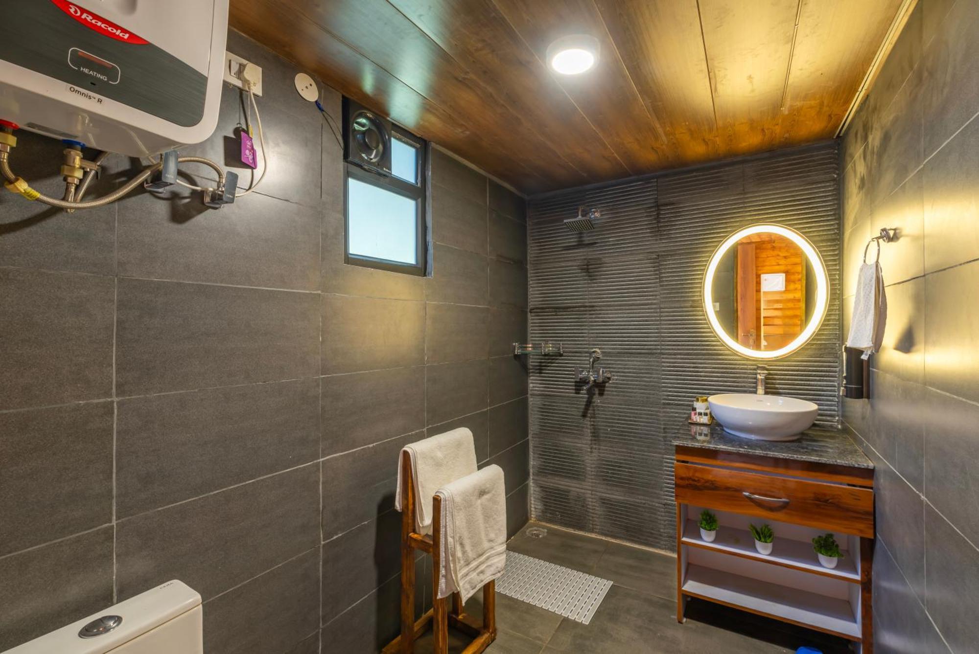 Montane Chalet , Sethan Manali  Luaran gambar